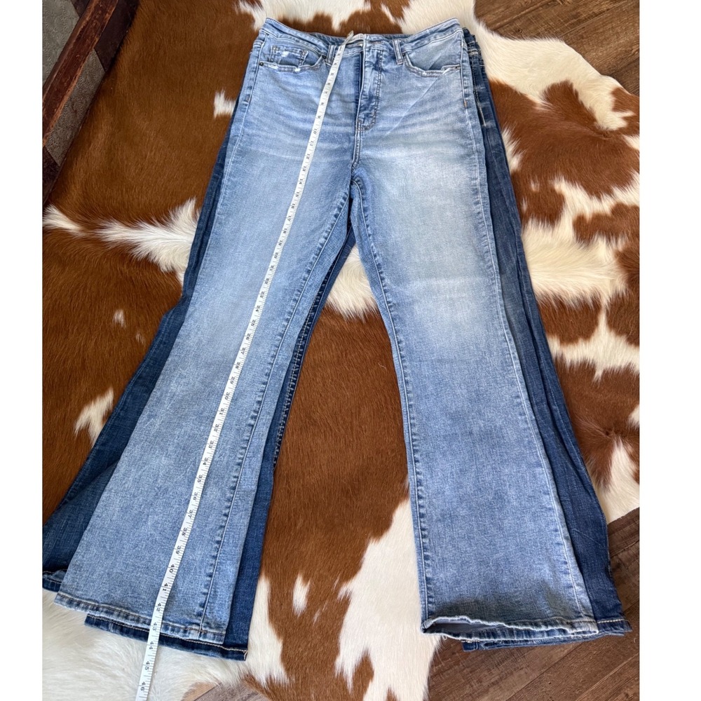BKE & Daytrip Bootcut Jeans Bundle Sz 31-32 Mila Virgo Light & Dark Wash - Picture 4 of 15